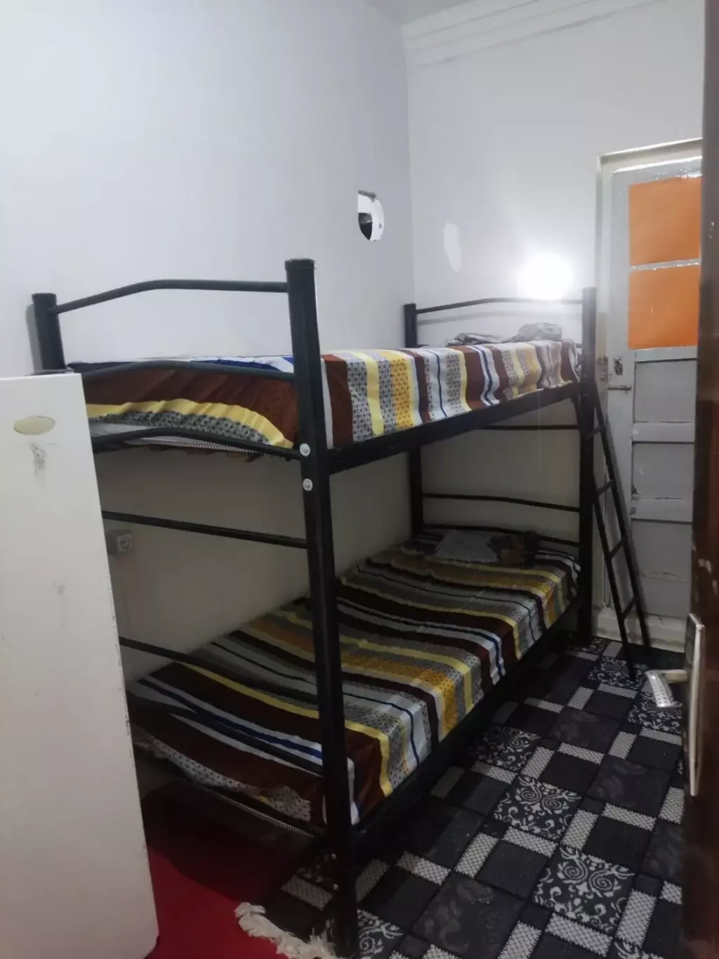 خوابگاه پانسیون اقامتگاه پسرانه بلوار کشاورز - تصویر 2