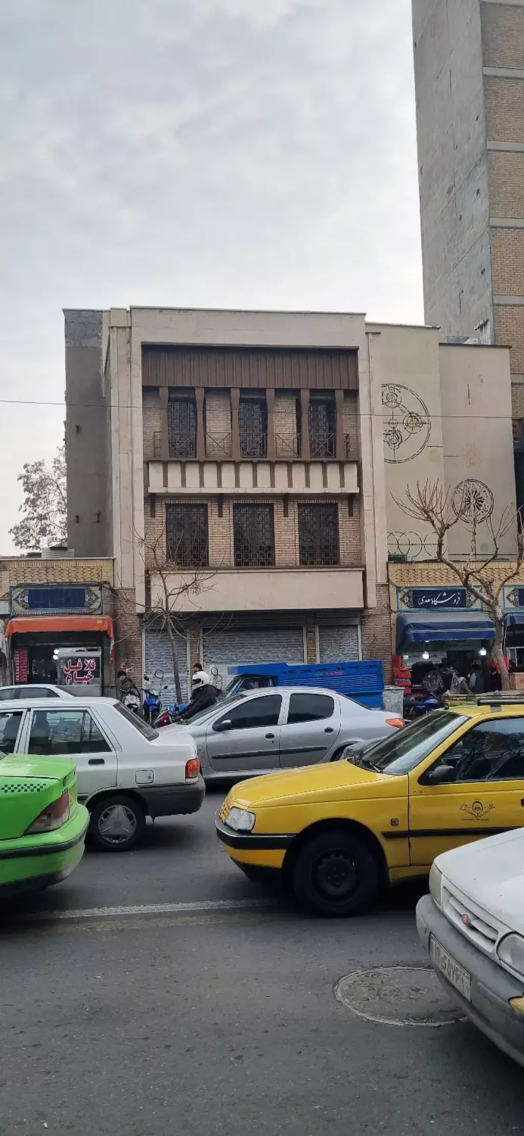 اجاره تجاری خیابان خیام- توافقی
