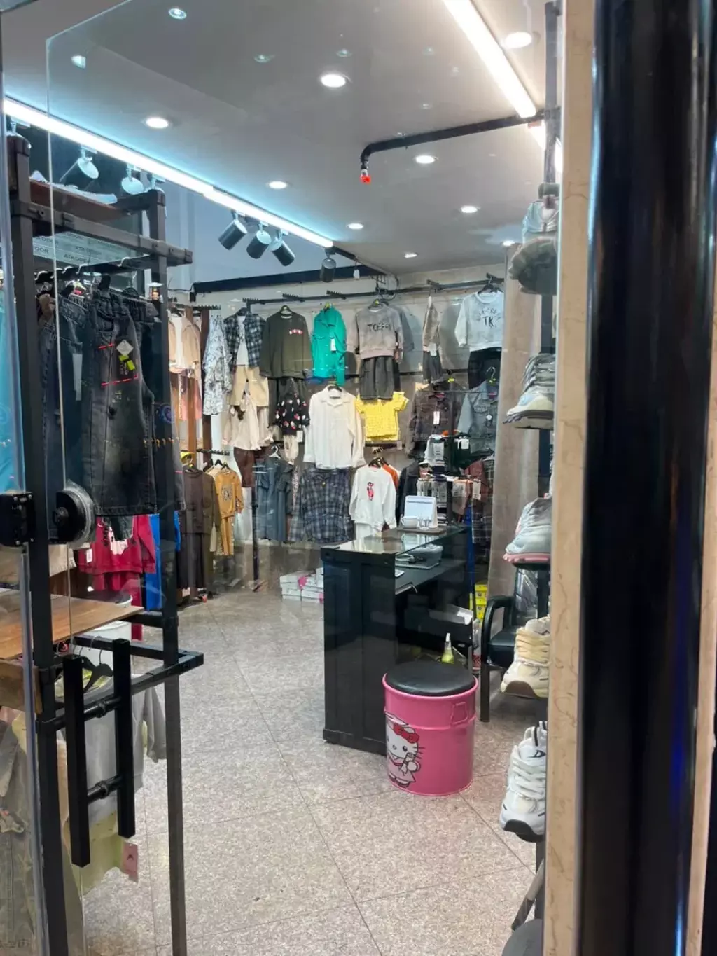 اجاره مغازه فلکه سوم دولت آباد بر مرکز خرید الماس
