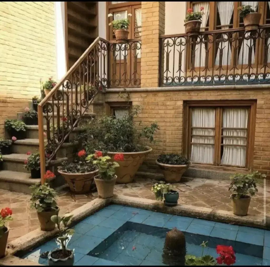 اجاره خانه دربست دوطبقه 100 متر در اسکندری جنوبی
