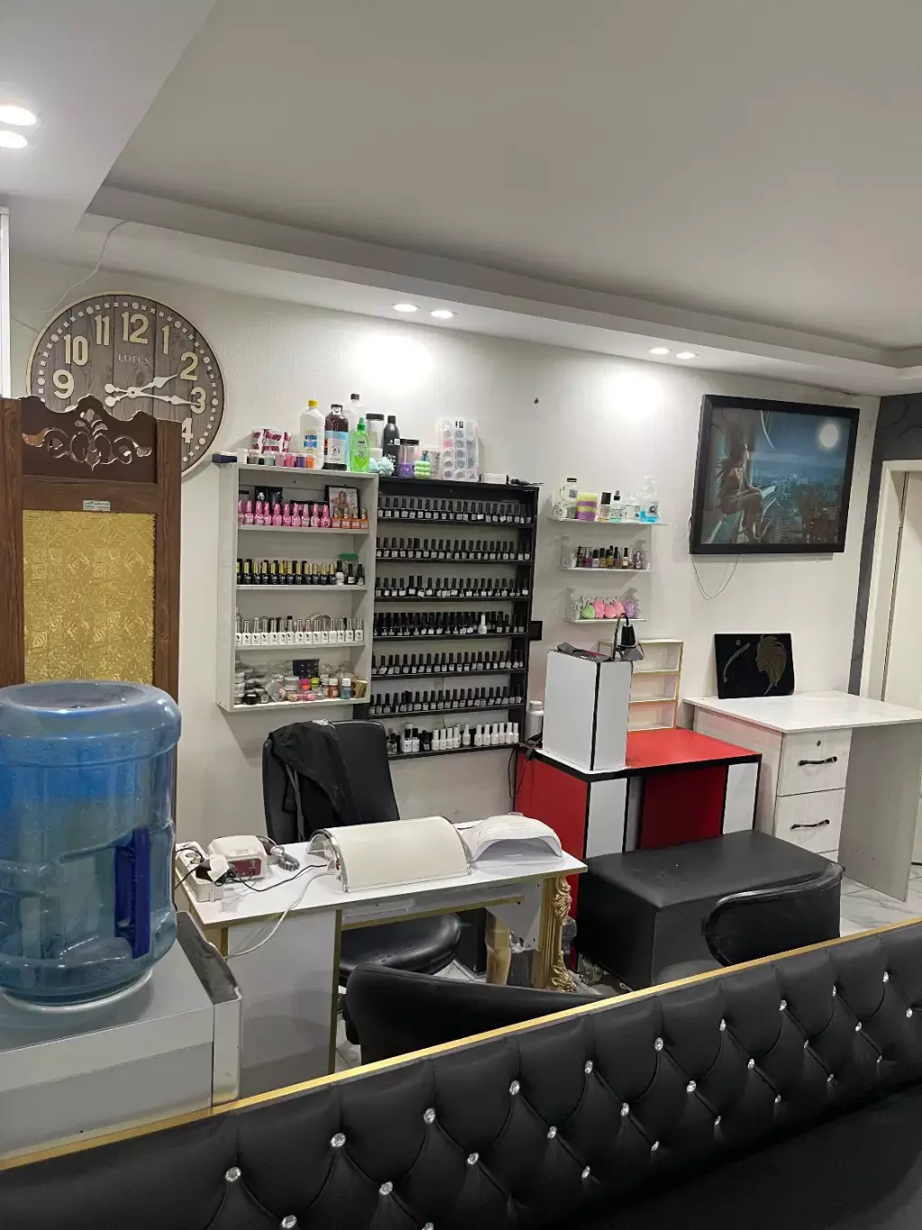 اجاره میز ناخن،مژه،رنگ،پوست و تمامی لاینها - تصویر 2