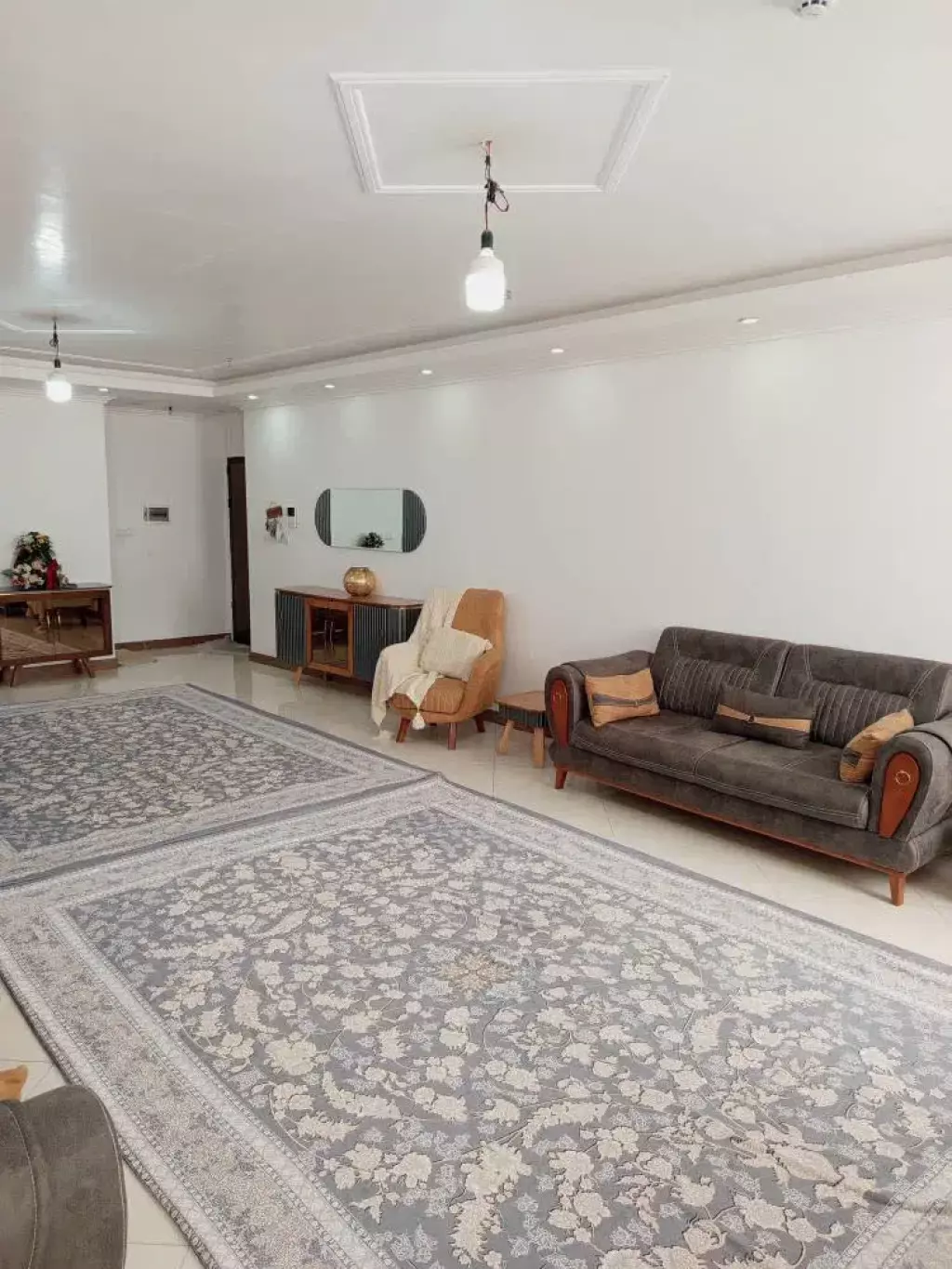 102متری فول امکانات