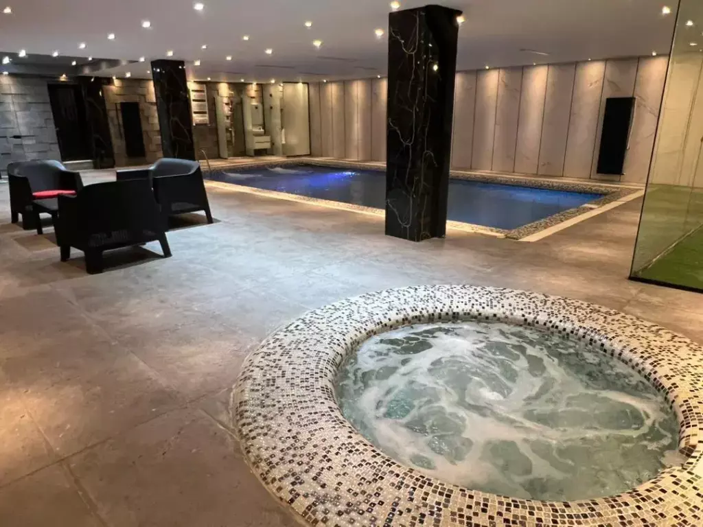 عمارت لوکس استخردار  تاتسو فول گیم تریبلکس - تصویر 2