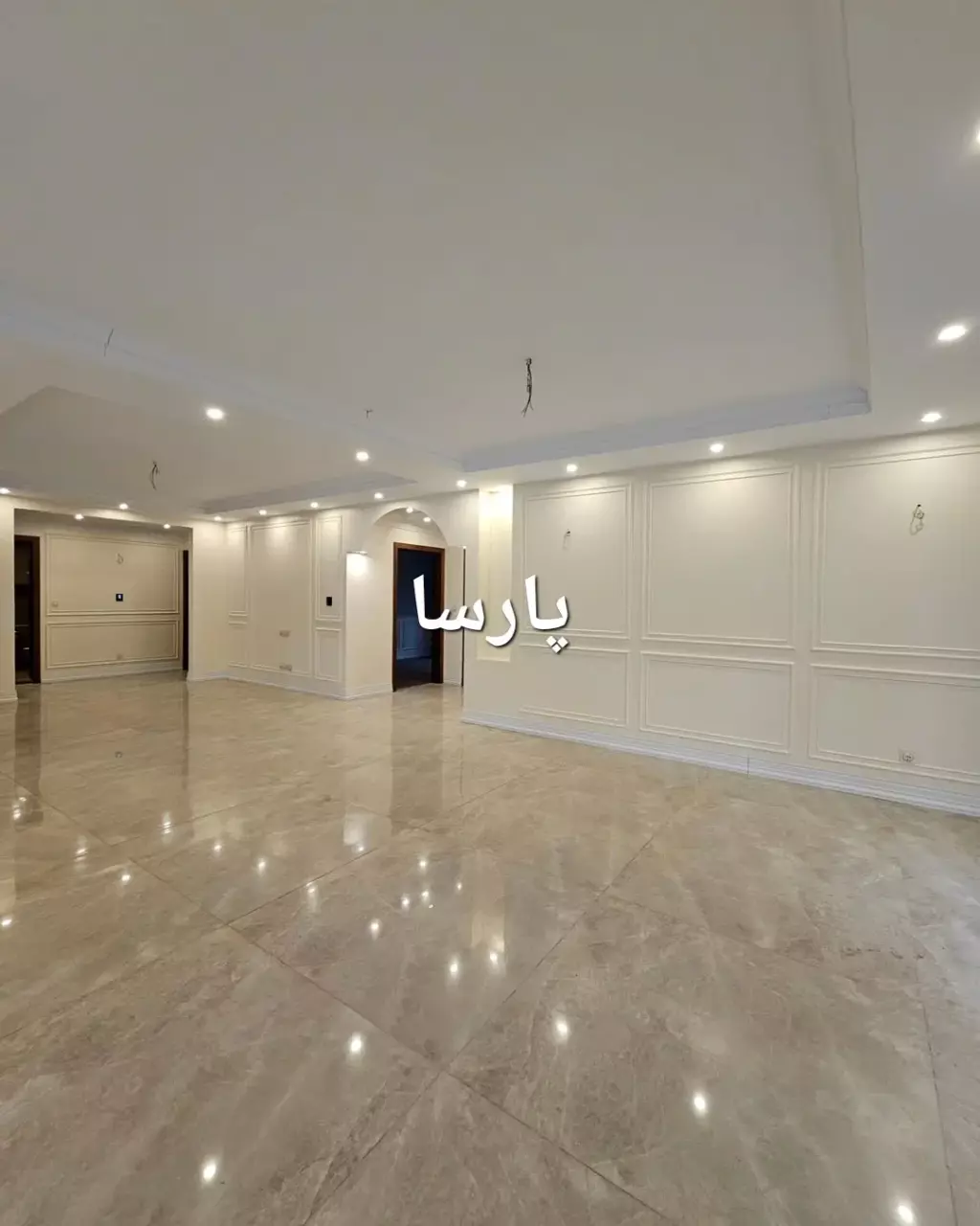 217 متر *کلاسیک* شیخ بهایی شمالی 4ساله 2پارکینگ - تصویر 2