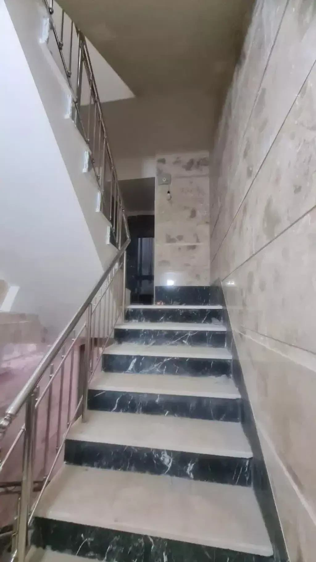 108 متر/پارکینگ/انباری/حمام مستر - تصویر 3