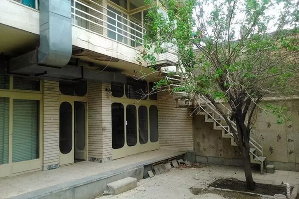 24 متر خانه کلنگی