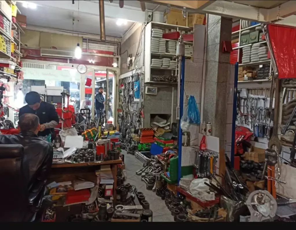 فروش مغازه در بازار ابزار میدان حسن آباد - تصویر 3