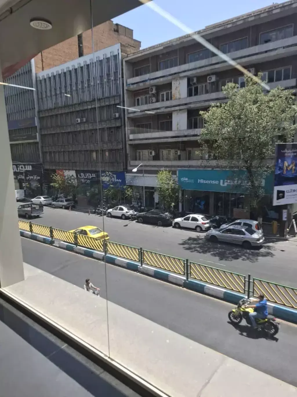 81 متر سند اداری بر خیابان جمهوری - تصویر 3