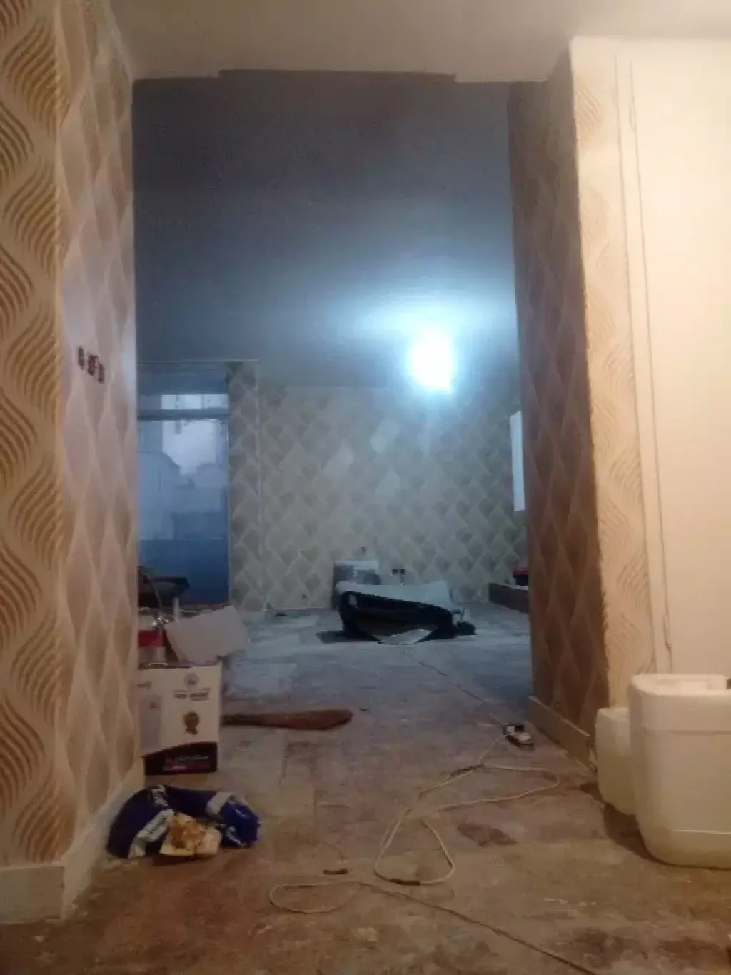 رهن‌ واحد200‌متری مناسب برای دفتر وسالن زیبایی