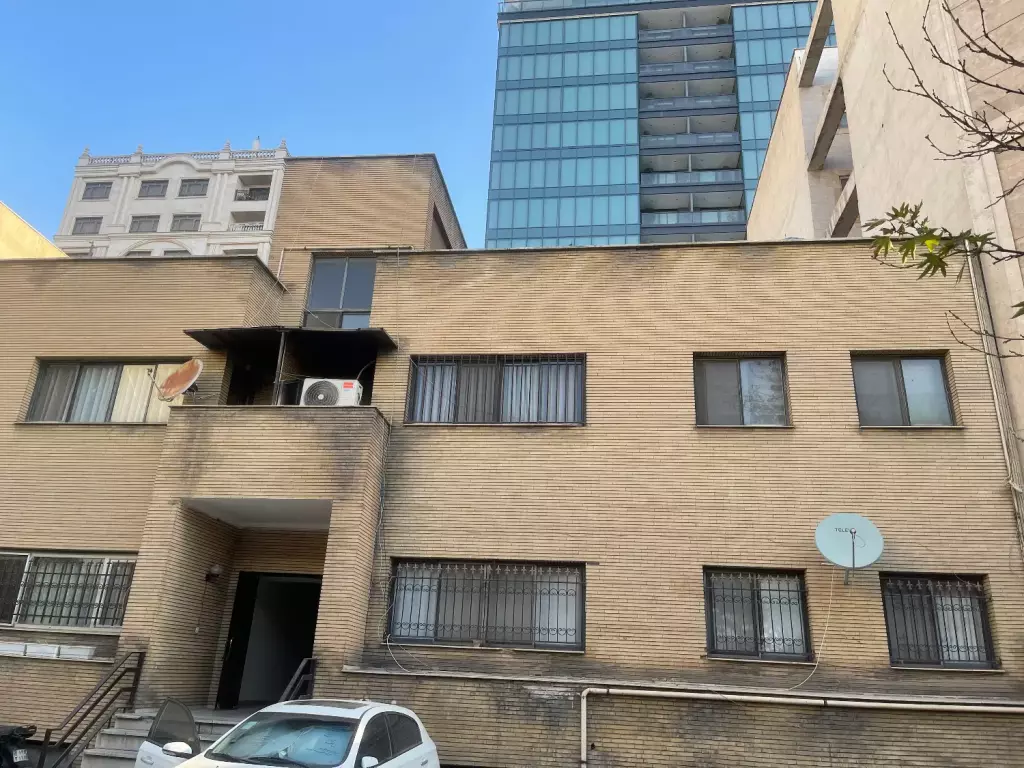 فروش ملک کلنگی موقعیت ممتاز در قلب سعادت آباد - تصویر 2