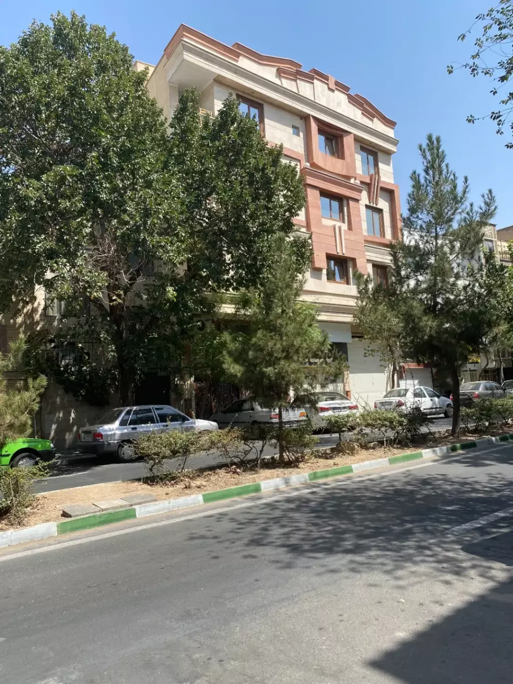 32متر کف + 16،متر بالکن در بلوار نیکنام غربی - تصویر 4