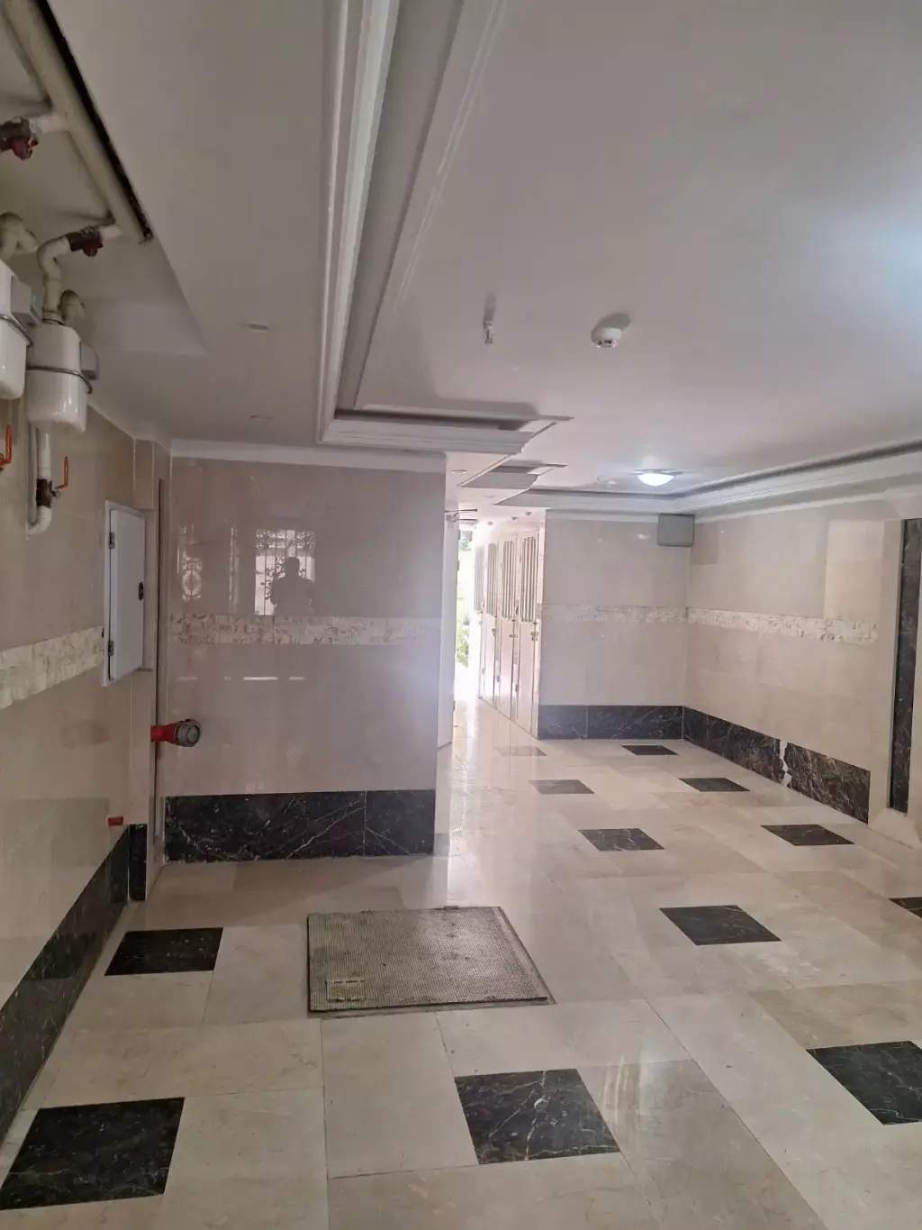 58 متر نارمک 2 خواب فول امکانات - تصویر 2