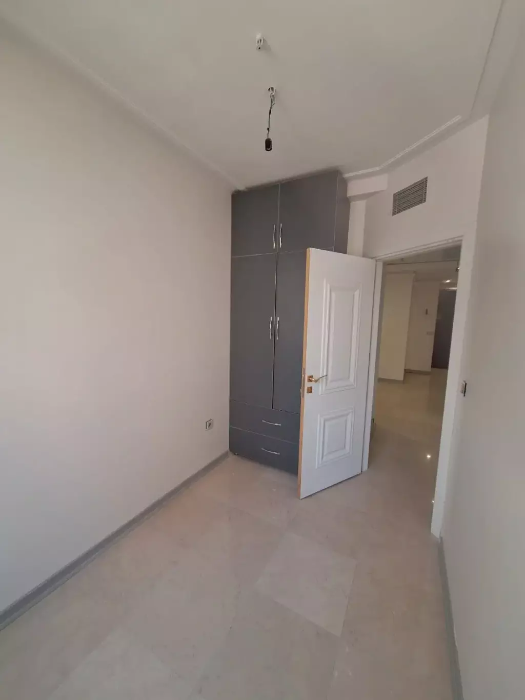 58 متر نارمک 2 خواب فول امکانات - تصویر 10