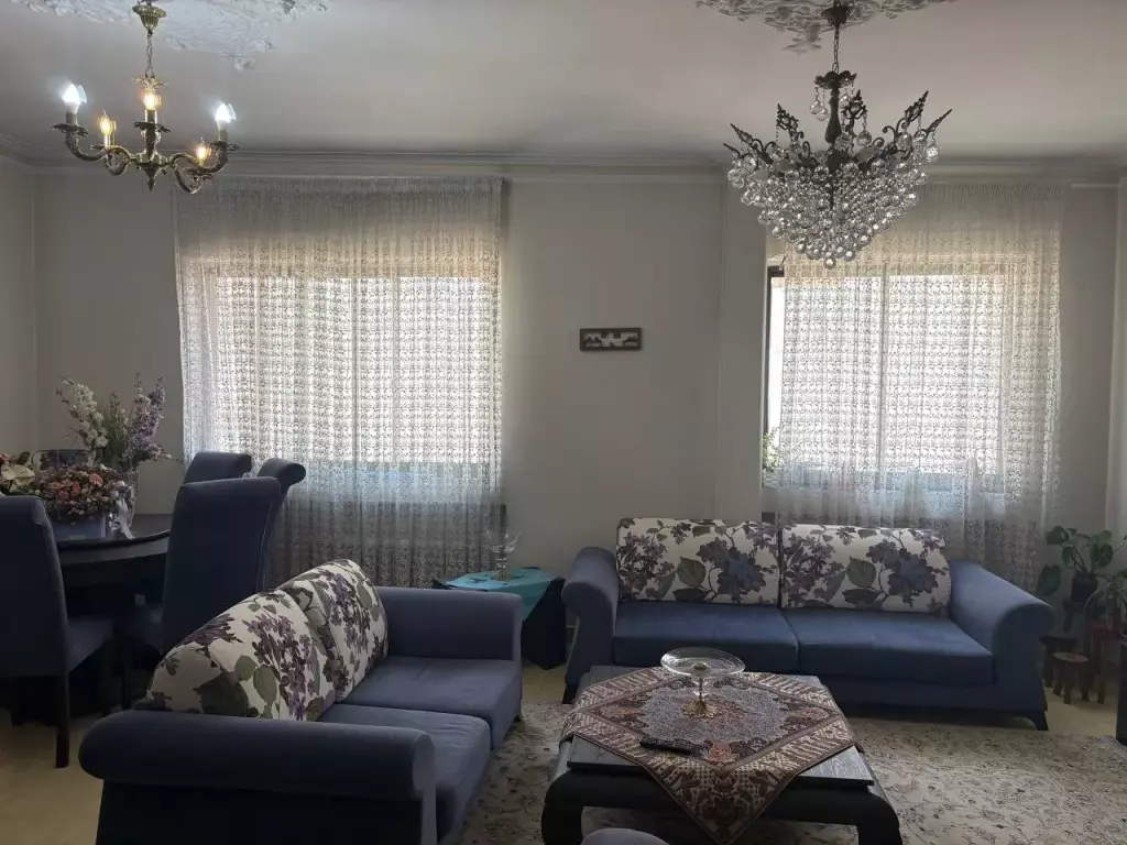 90متر*بازسازی*تخلیه*پارکینگ*انباری بزرگ