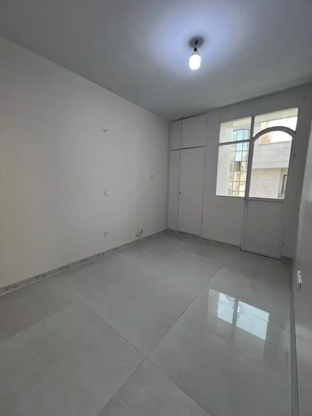 54 متر - پارککینگ‌دار - دو‌نبش - وحیدیه - تصویر 9