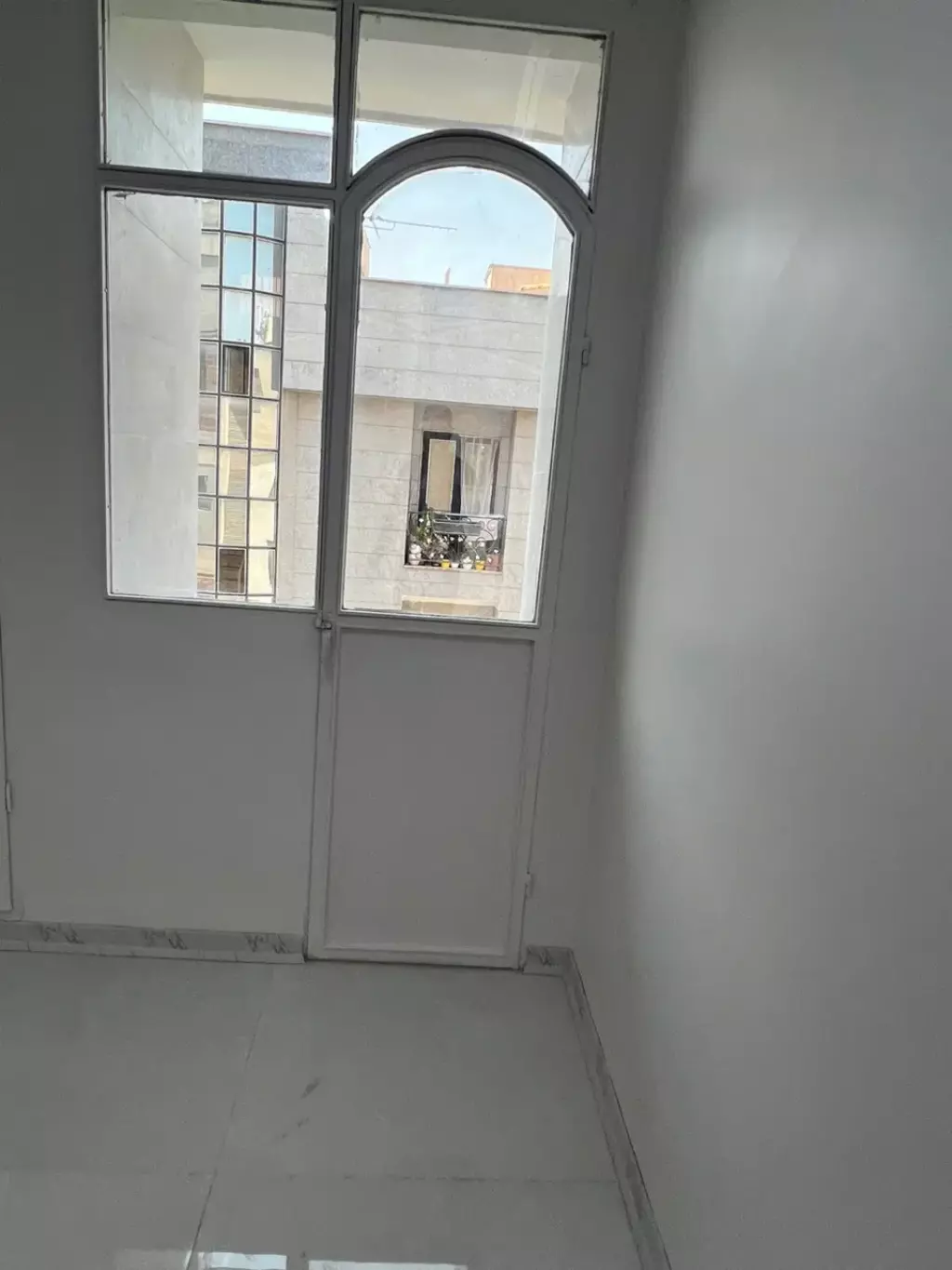 54 متر - پارککینگ‌دار - دو‌نبش - وحیدیه - تصویر 6
