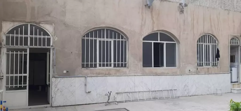 فروش ملک کلنگی قابل سکونت258 متر،مناسب ساخت و ساز - تصویر 9