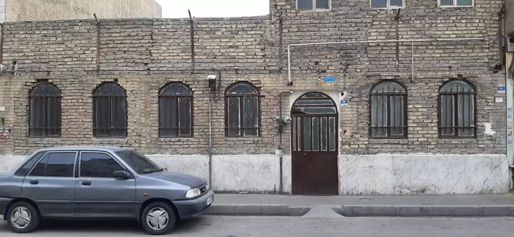 فروش ملک کلنگی قابل سکونت258 متر،مناسب ساخت و ساز - تصویر 2