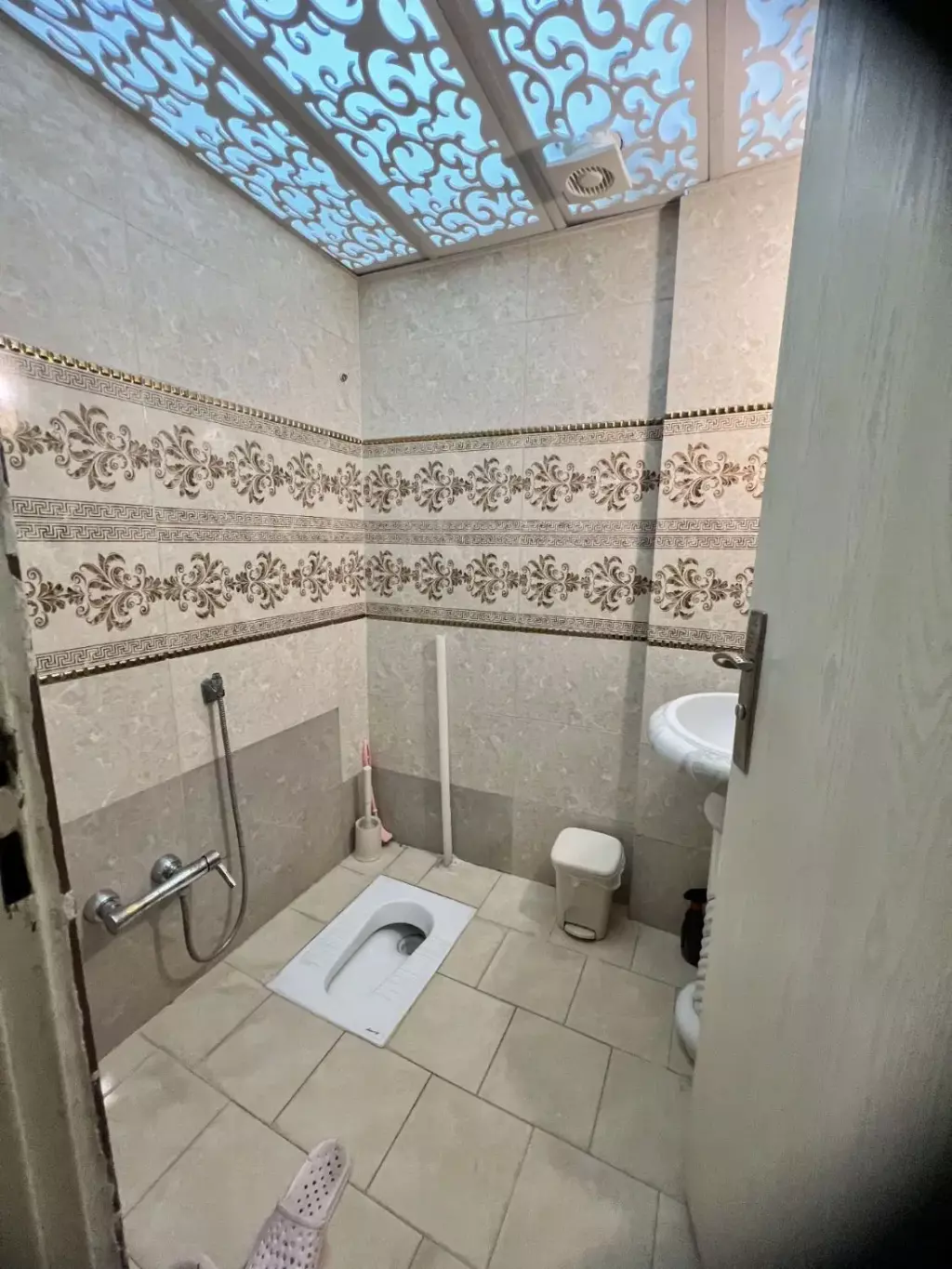 عرب سرخی قادری 100متری