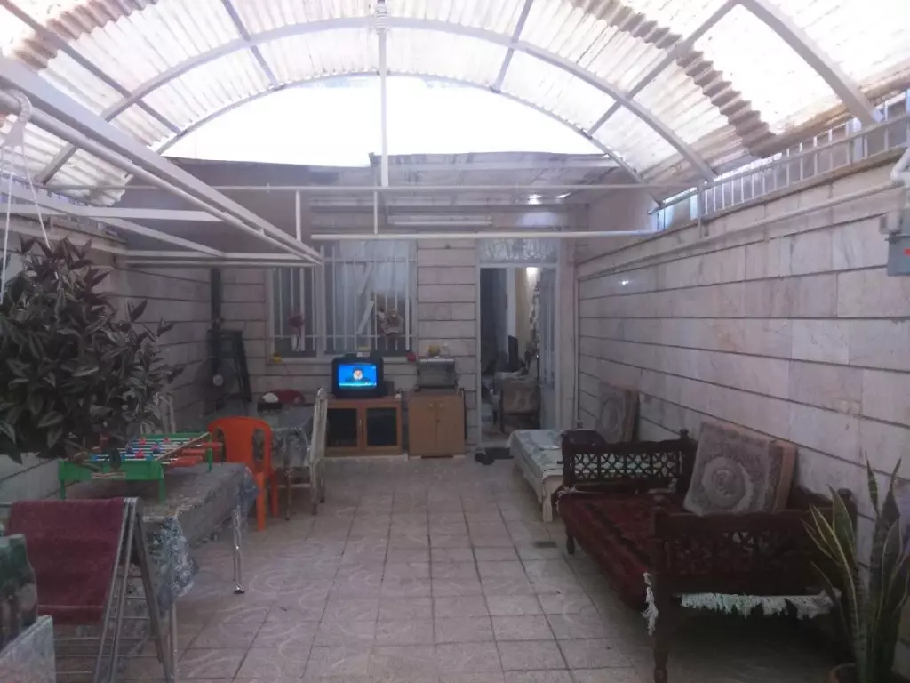 اجاره خانه قدیمی ساز نازی آباد