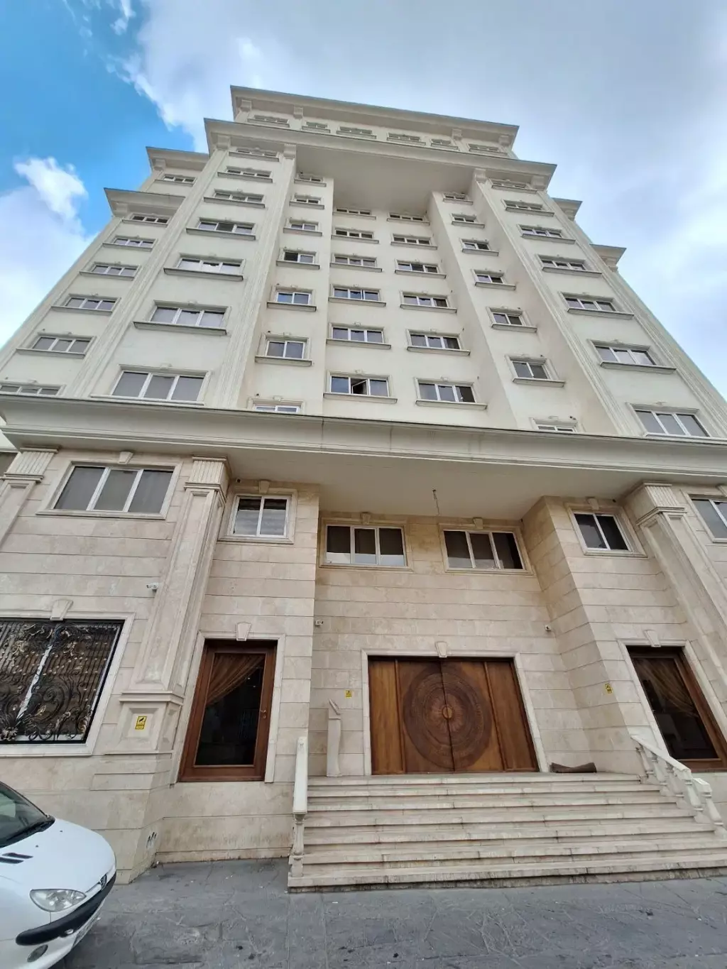90متر برج باغ رویال رز /فول امکانات / قیمت شنیدنی - تصویر 2