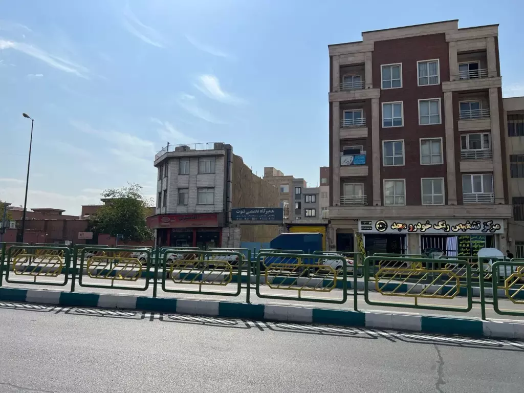 500 متر مناسب کارواش و گاراژ صنعتی براتوبان دماوند - تصویر 4