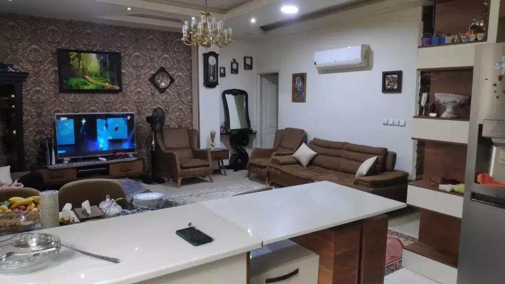 73تکواحدی پارکینگ دار