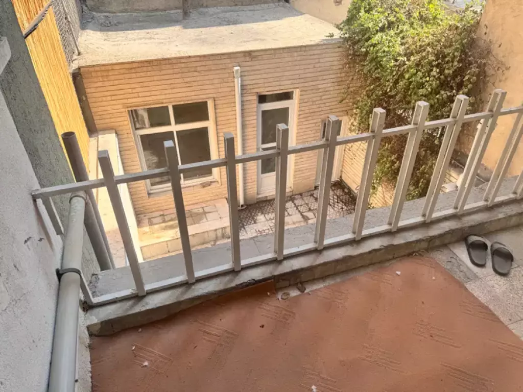 ملک دربستی دو طبقه و نیم - تصویر 10