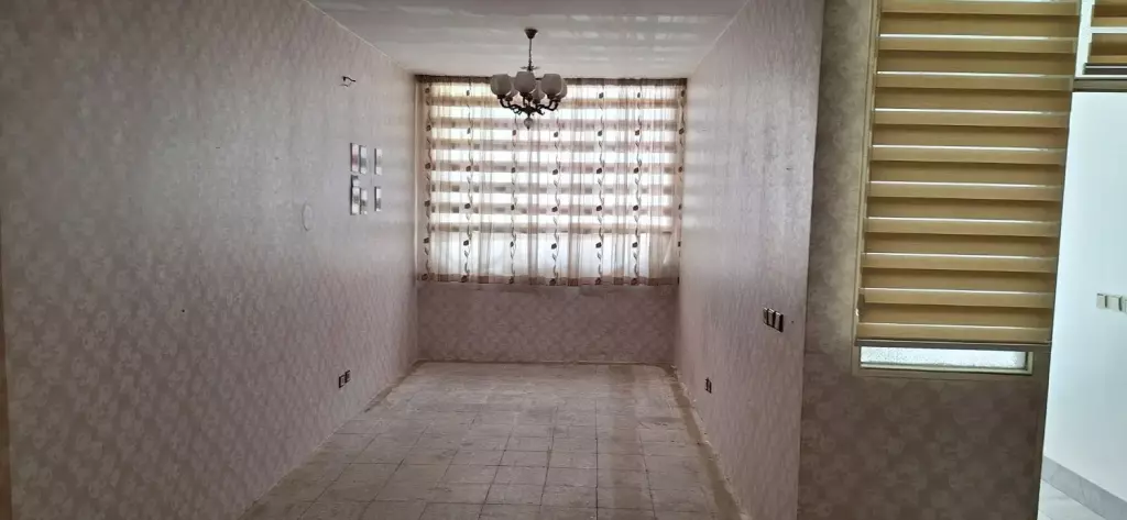 واحد 75 متری همکف