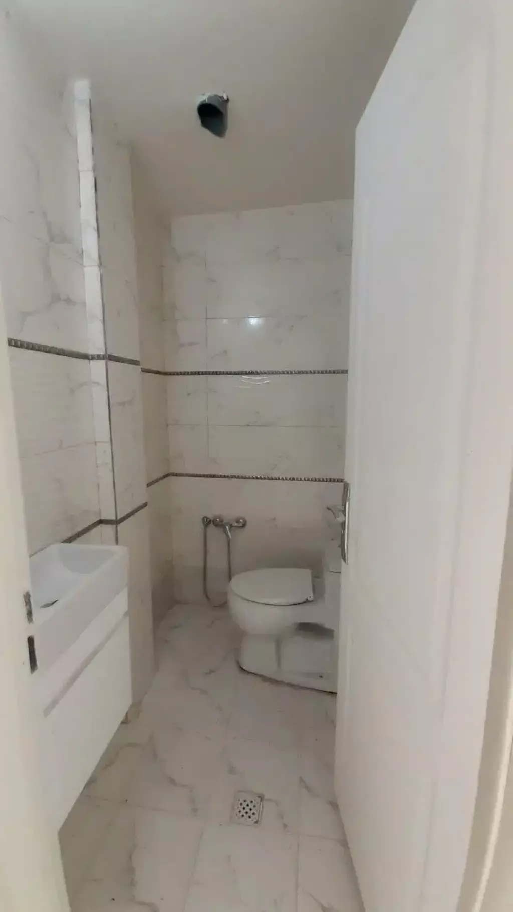 80 متر تک واحدی 2 خوابه ط4  فول امکانات 2 سال ساخت - تصویر 9