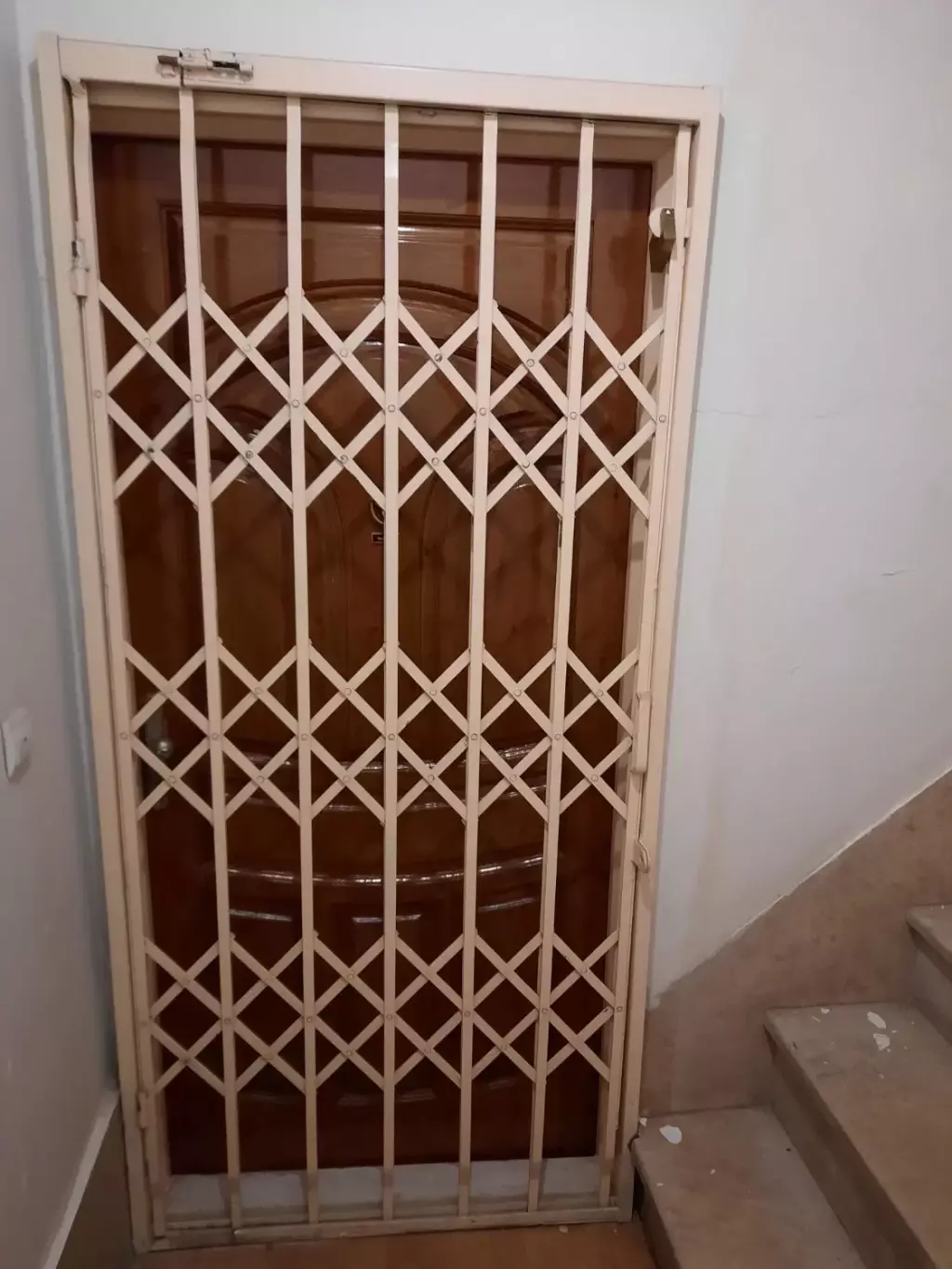 62 متر دوخواب با پارکینگ بزرگ - تصویر 2