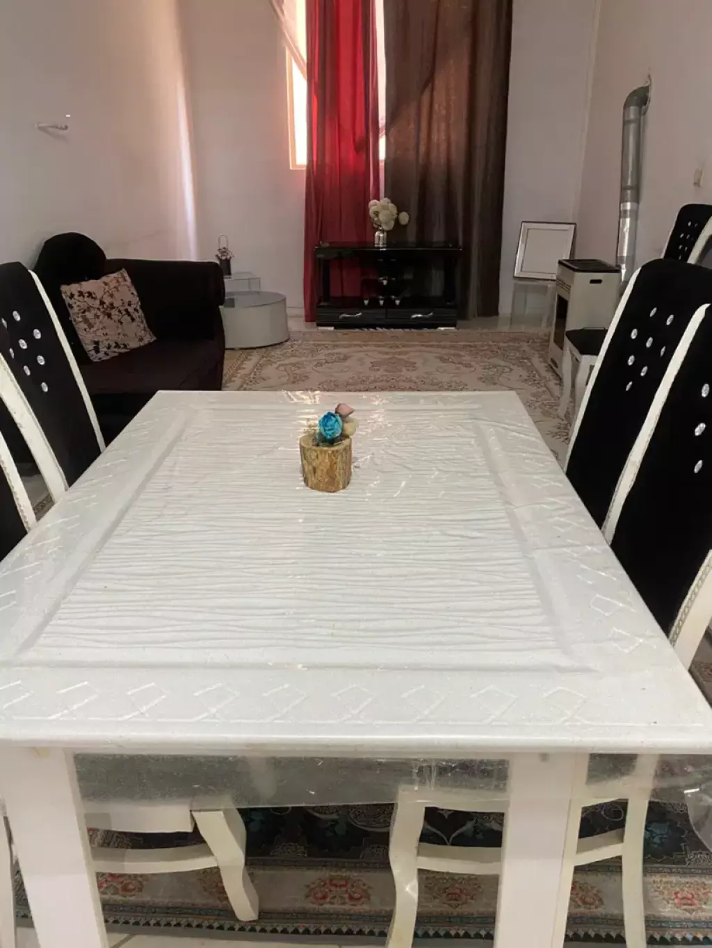 بسیار تمیزو دسترسی کامل به امکانات رفاهی - تصویر 2