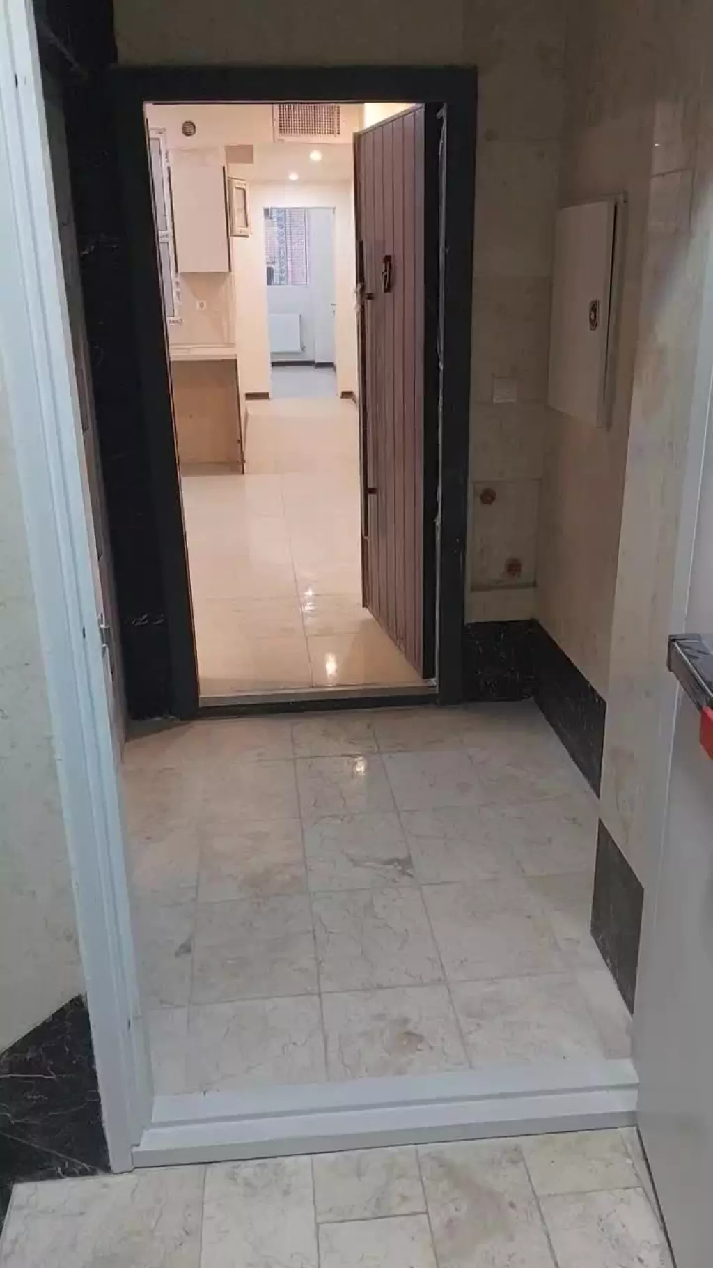 آپارتمان تک واحدی فول
