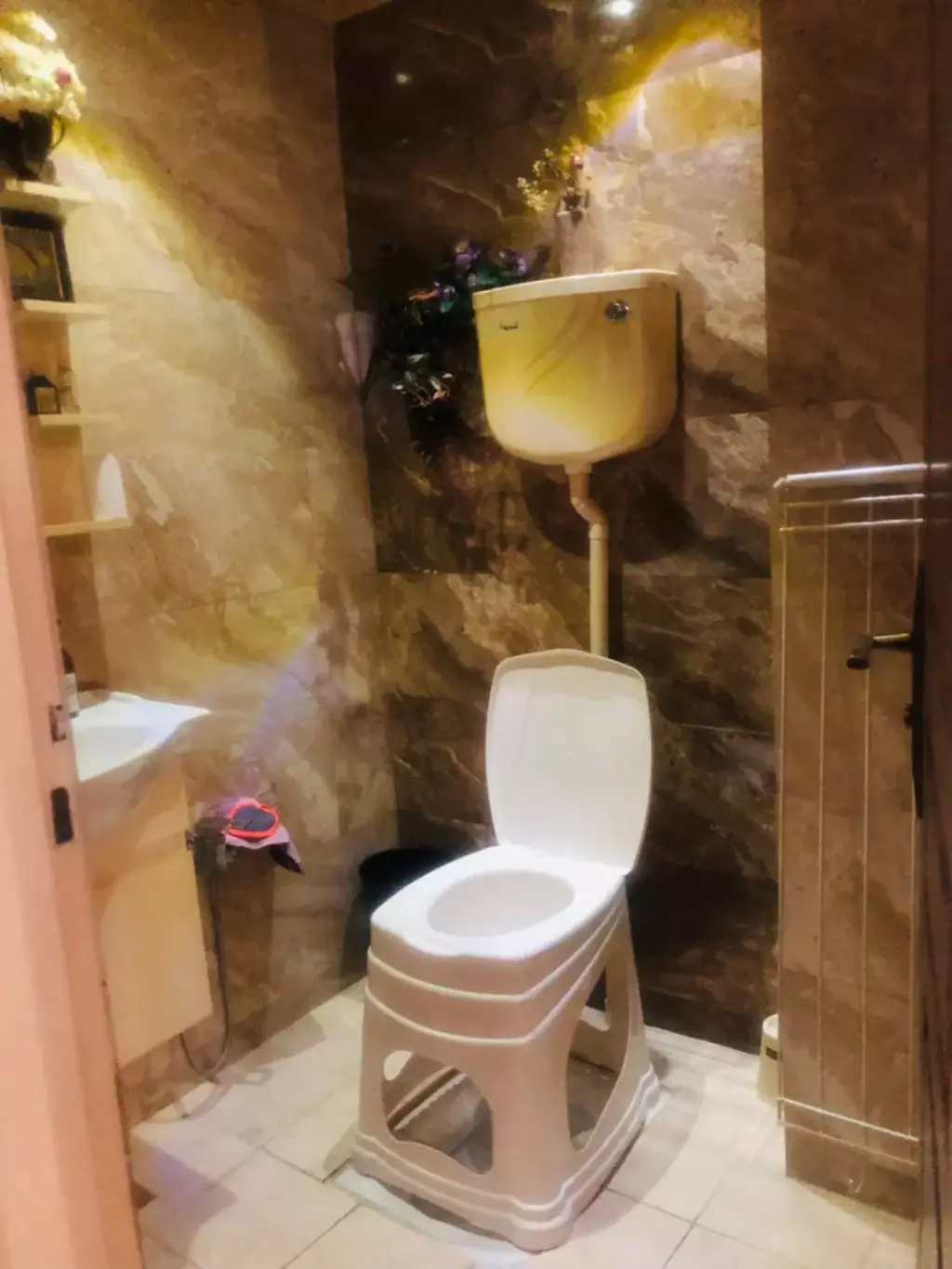 اجاره آپارتمان 65 متری در خیابان کاج