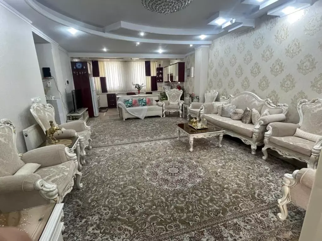آپارتمان 86 متری خیابان کاشان خیابان لازار - تصویر 2