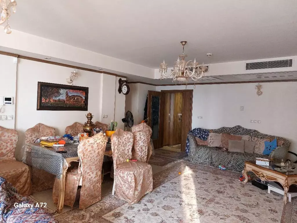 140 متر 3 خواب جنوبی طبقه 11 سند تک برگ