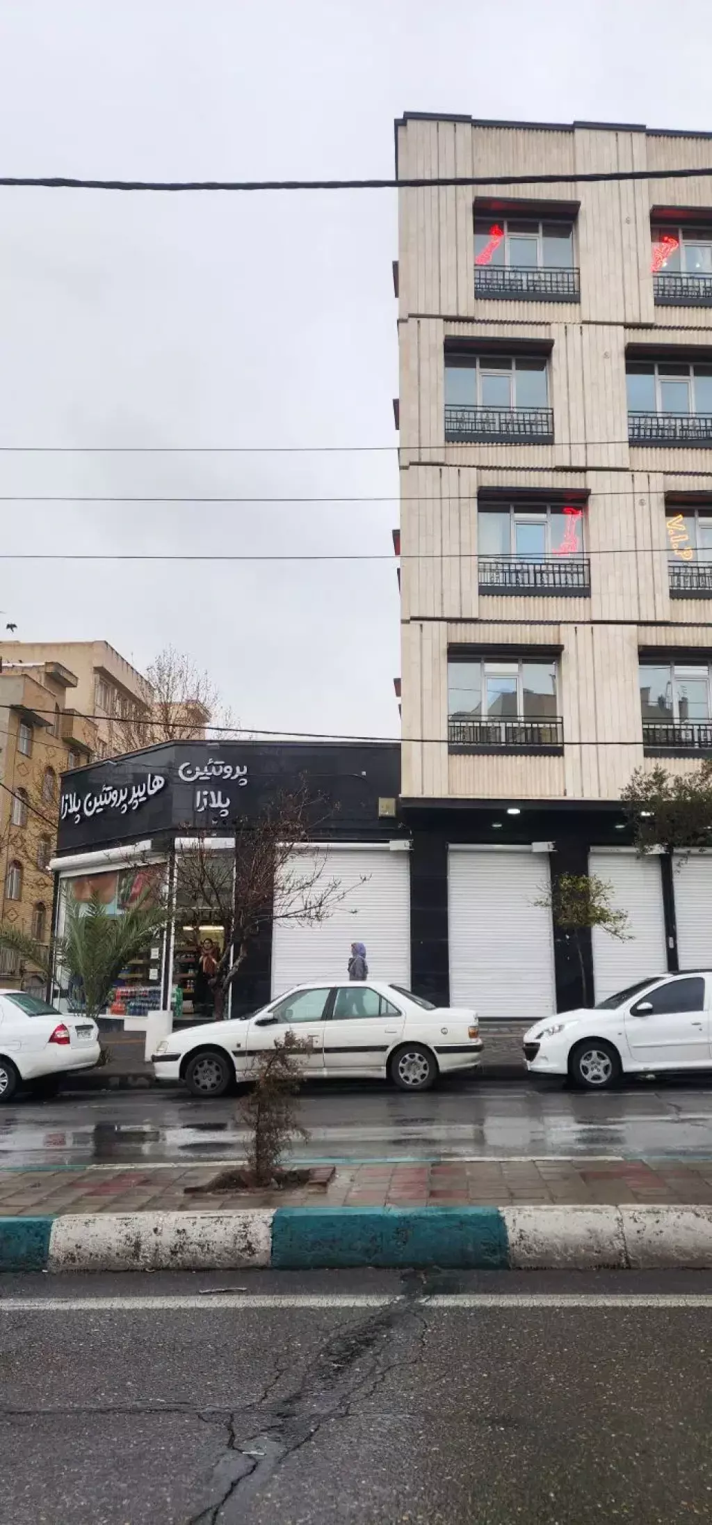 مغازه نوساز بر اصلی 30 متری ارتفاع بلند باپارکینگ - تصویر 5