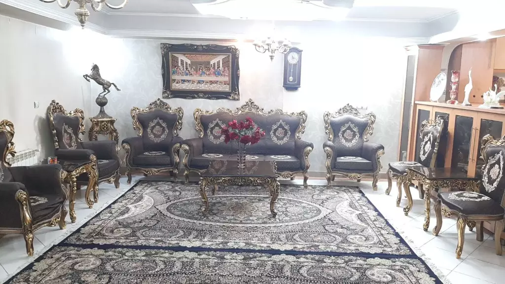 اپارتمان 95 متری  خیابان قیام جنوبی