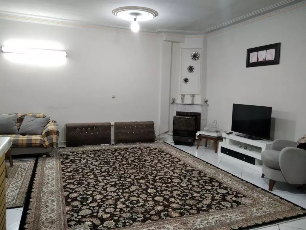 پیروزی ابتدای پیچک/63متری تخلیه/ یکخواب خوش نقشه - تصویر 3