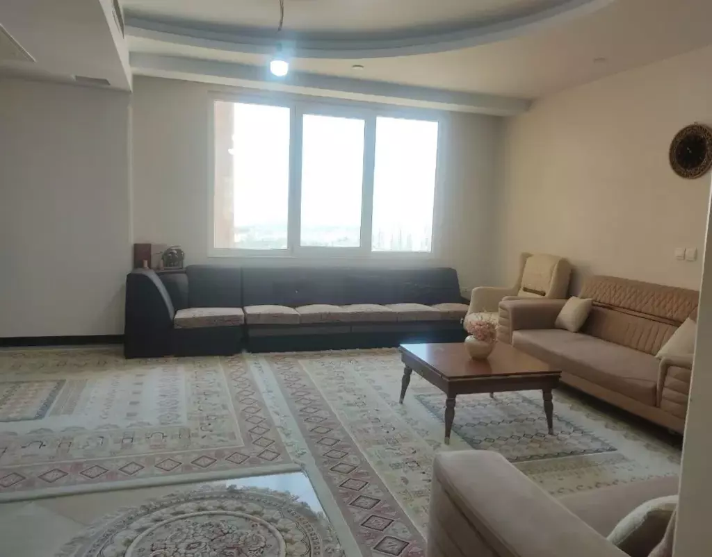 اجاره 110متری اپارتمان طبقه 14 برج اسمان چیتگر