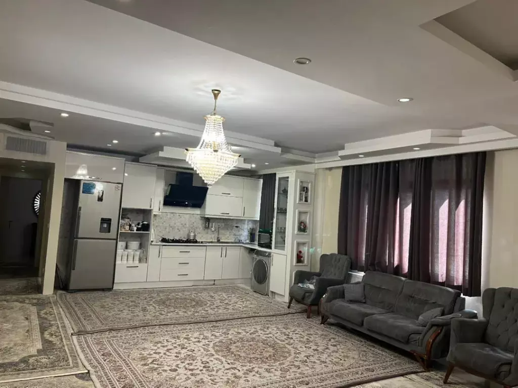 115 متر رهن کامل طبقه اول فول امکانات