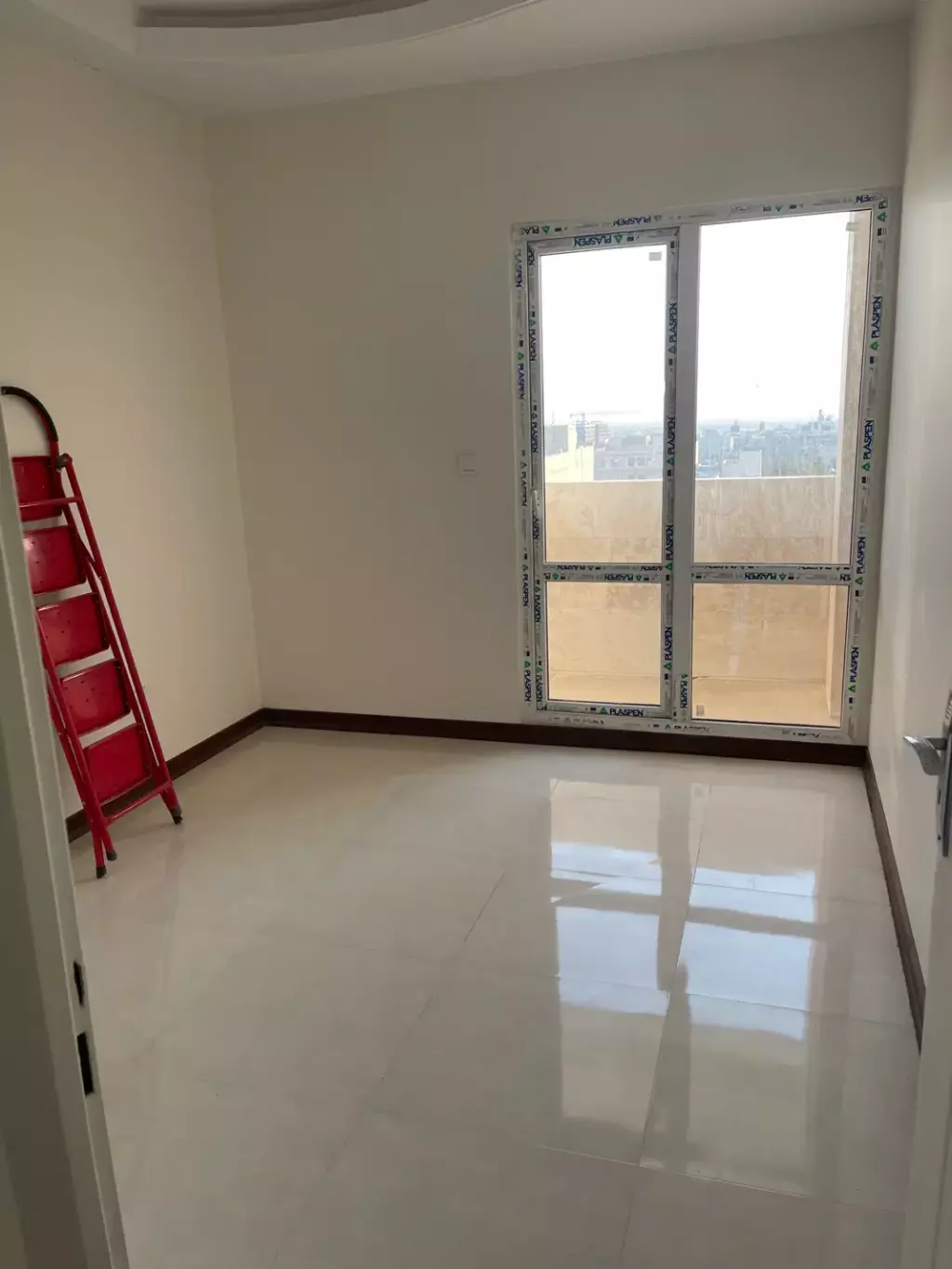 آپارتمان 135 متری 3 خواب سند تک برگ - تصویر 2