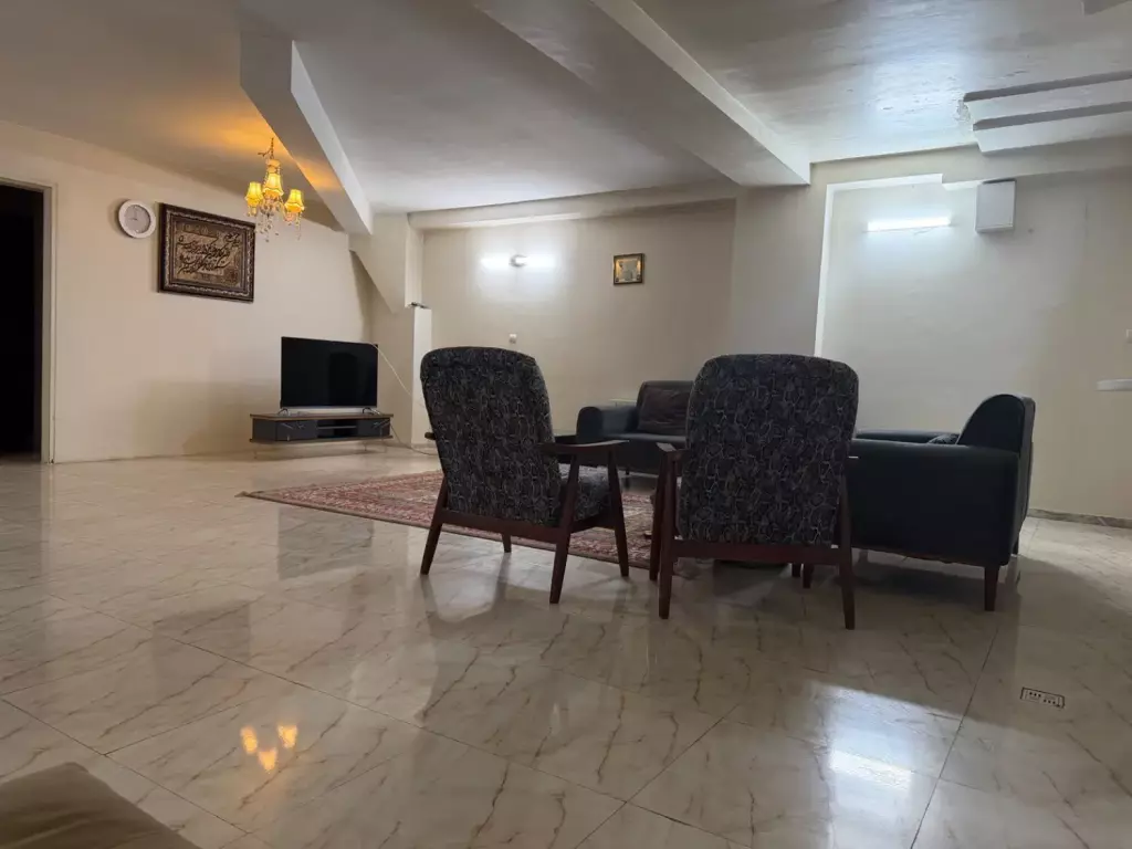 اجاره اپارتمان 160 متری با حیاط خلوت - تصویر 2