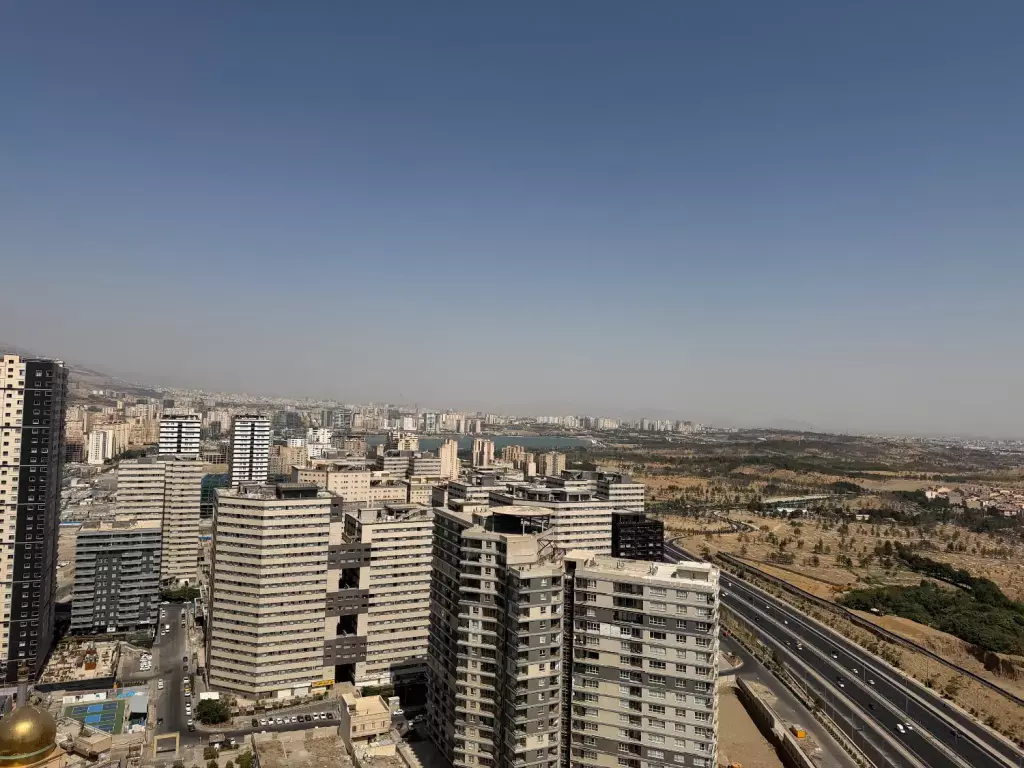 217 متر نارنج 8 دید جنگل چیتگر ، دریاچه چیتگر ،کوه