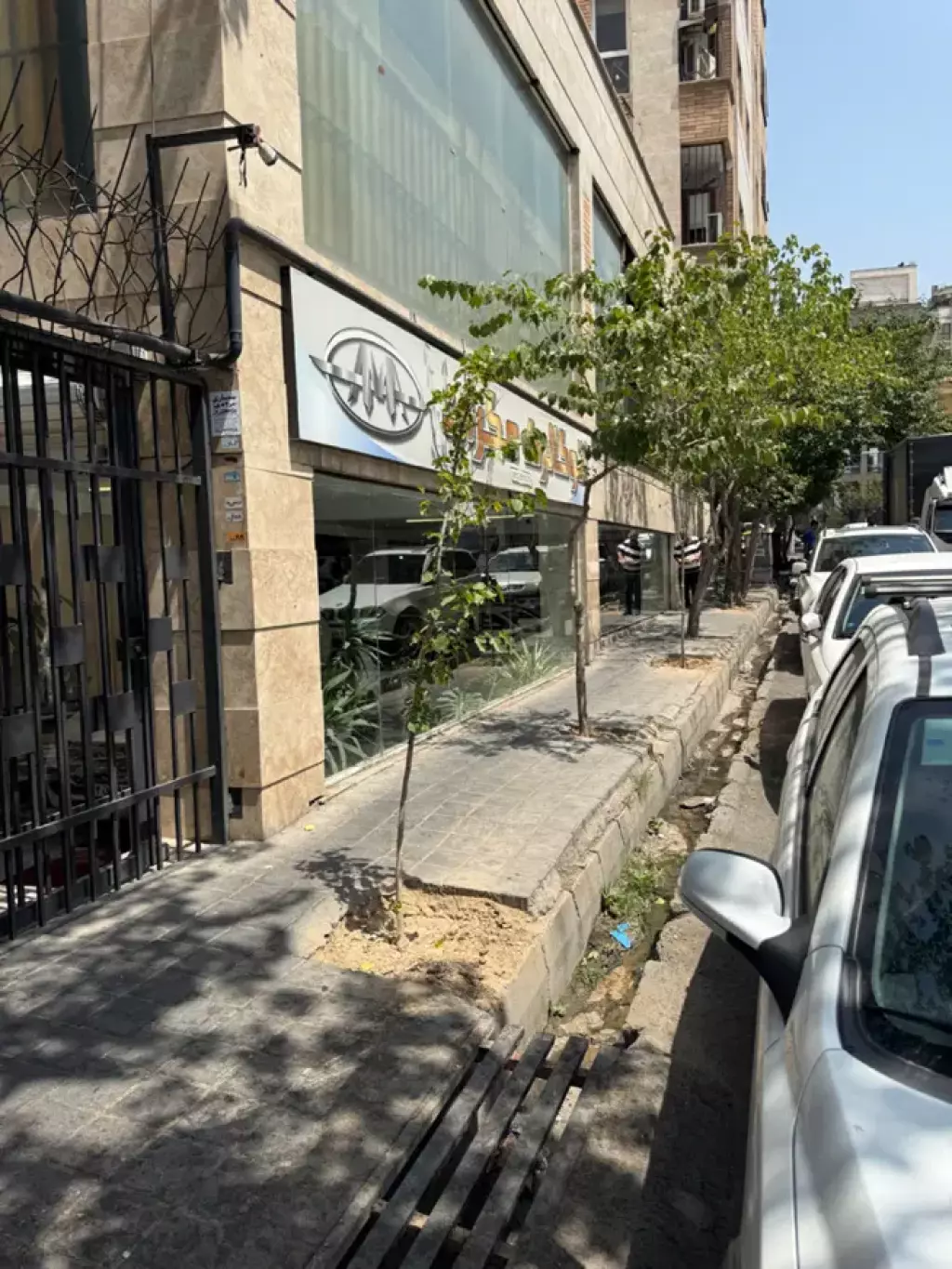 اجاره 300 متر تجاری - تصویر 5