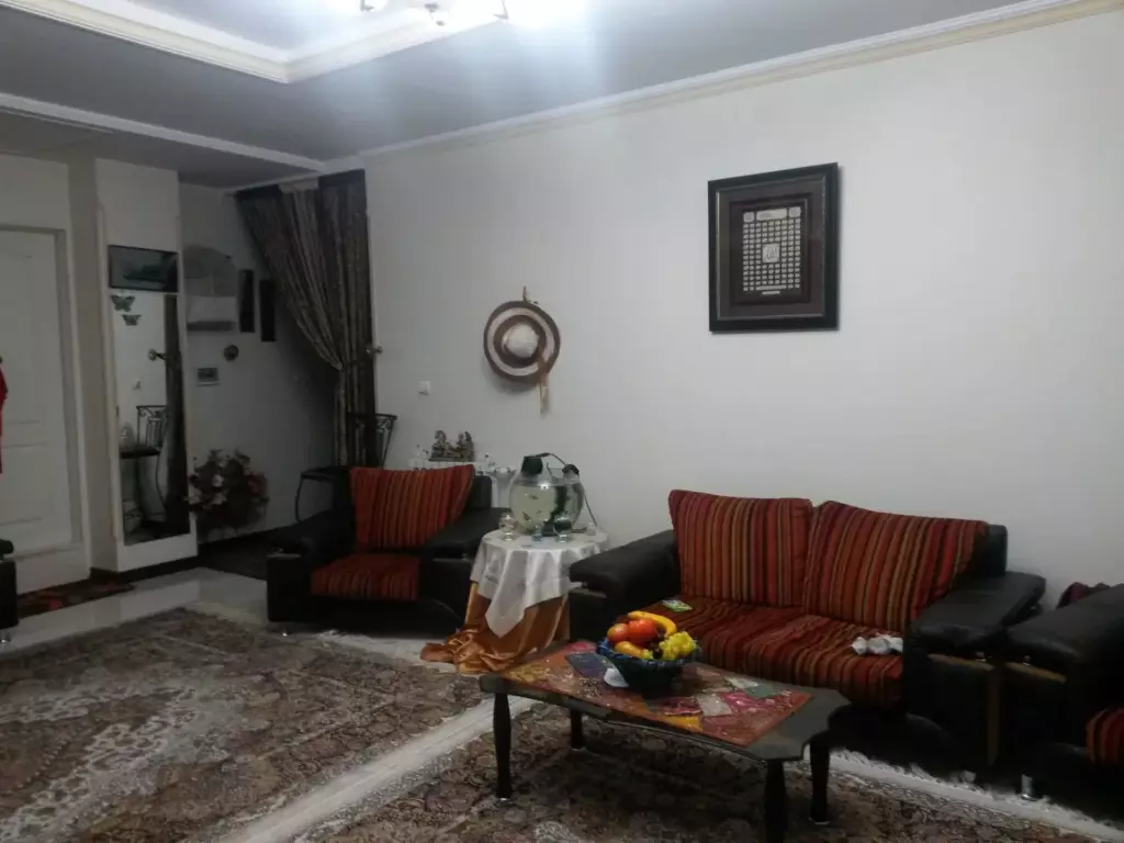 رهن کامل واحد75متری خوش نقشه نورگیر عالی - تصویر 2
