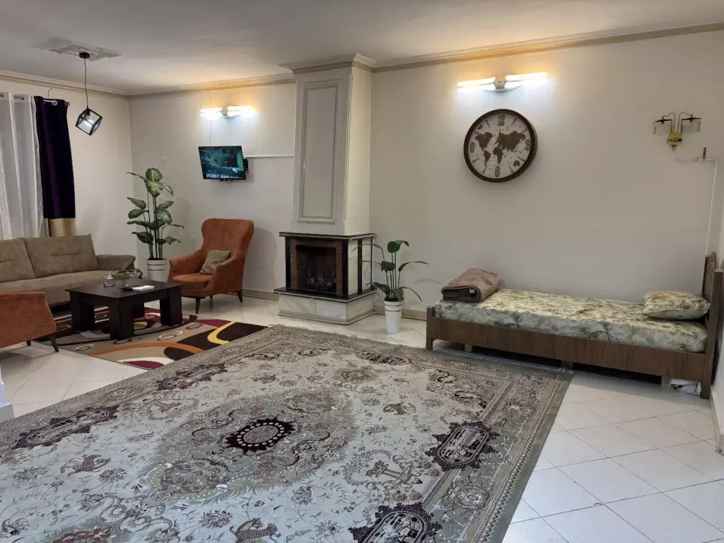 واحد مبله لوکس 95 متری،دو خوابه،اقامت راحت و آرام - تصویر 2