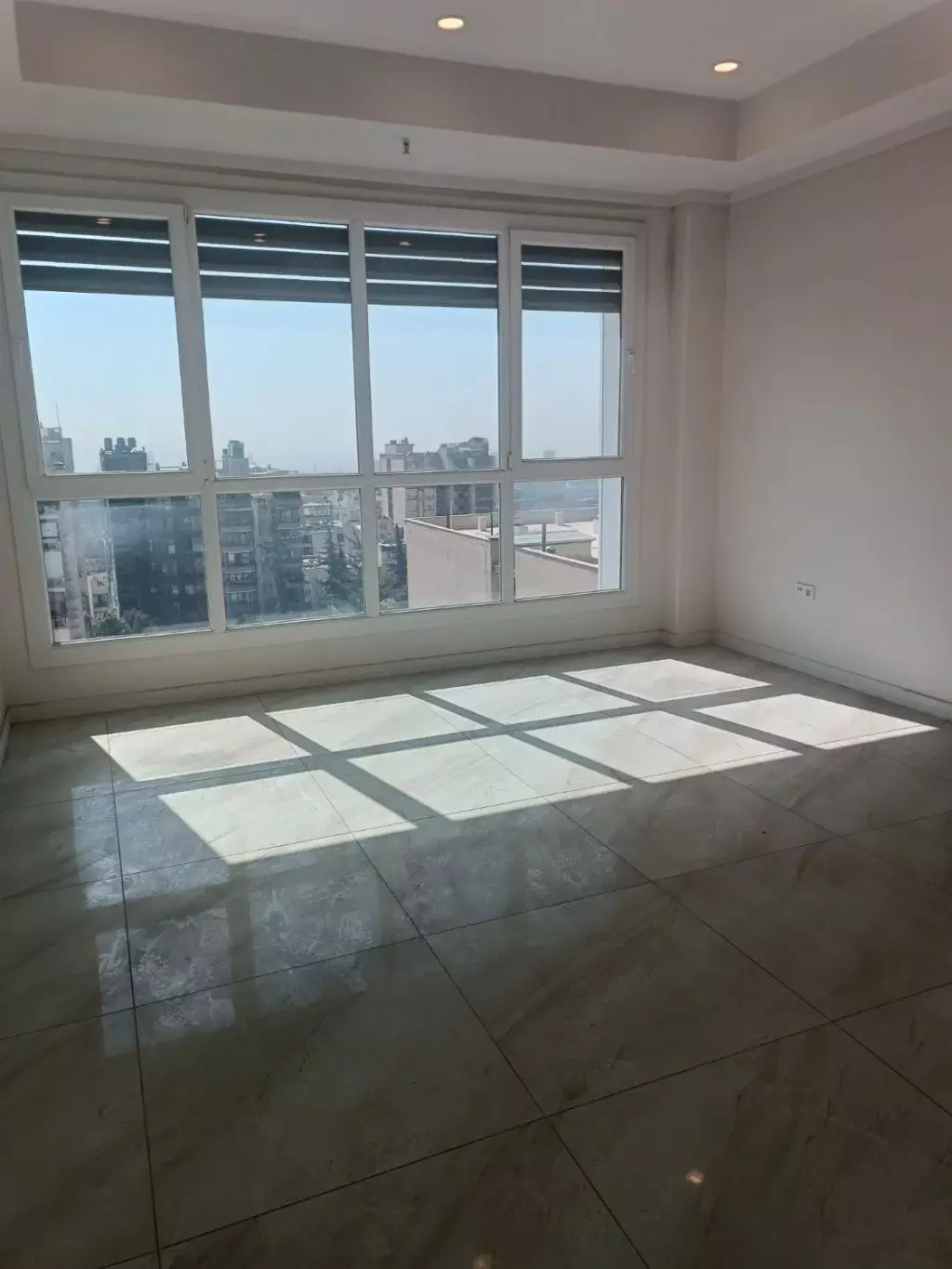 96 متر سند اداری - تصویر 3