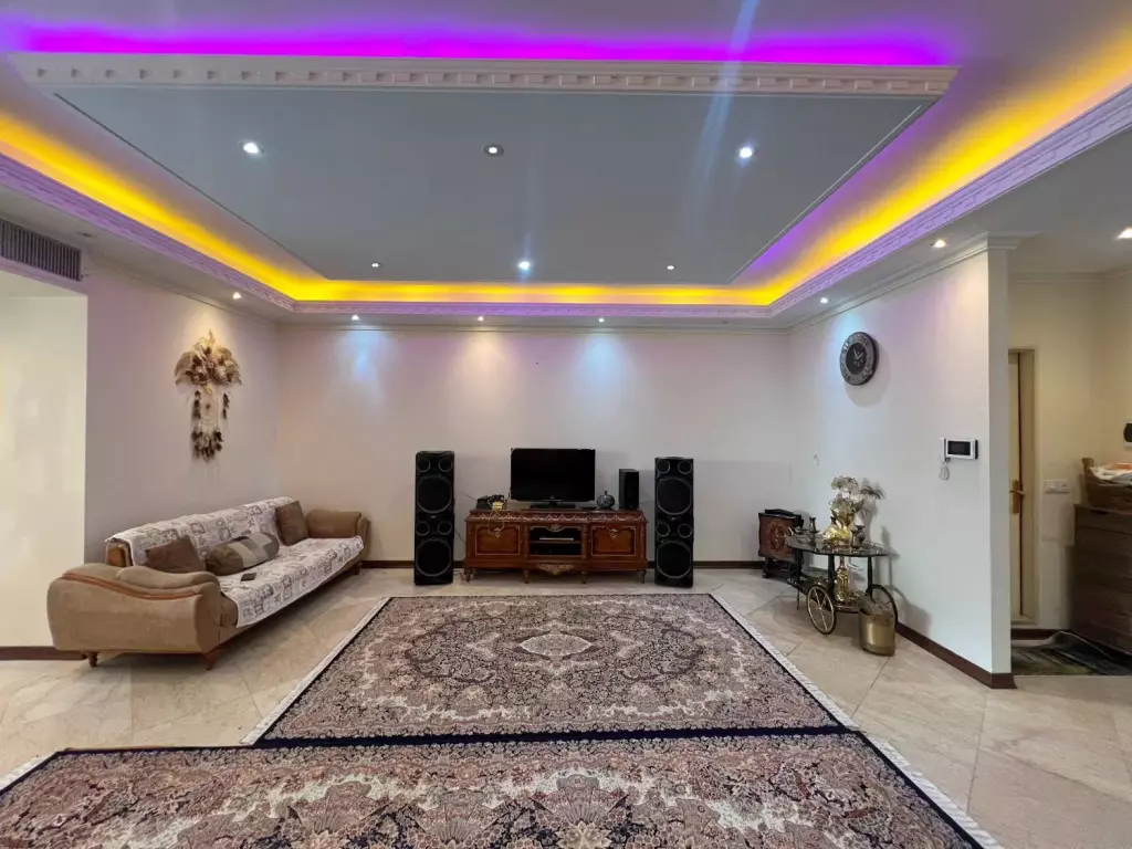 125 متر/تک واحدی/2 خواب/فول امکانات/کریمشاهیان - تصویر 2