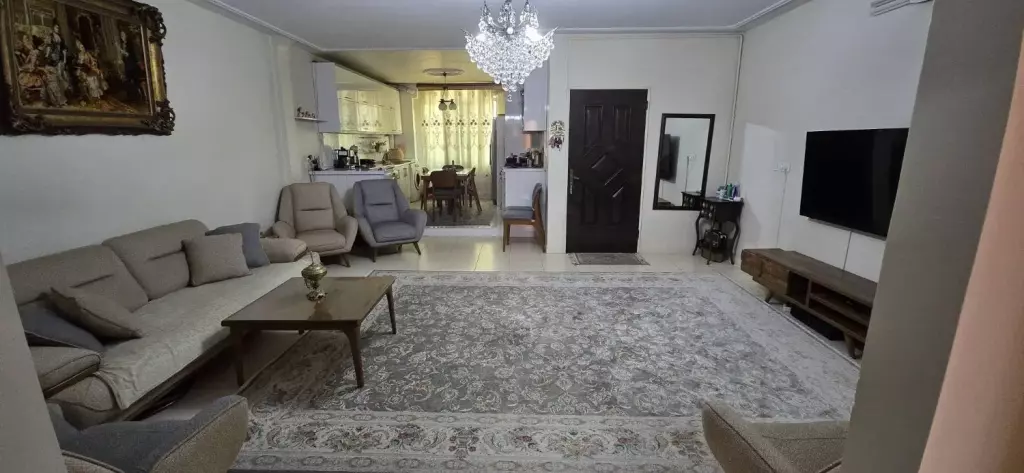 فروش آپارتمان در تولید دارو